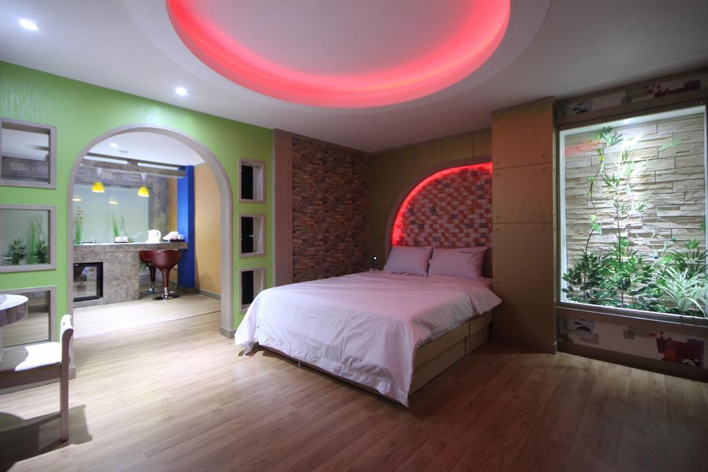 Pohang Wow Motel Δωμάτιο φωτογραφία