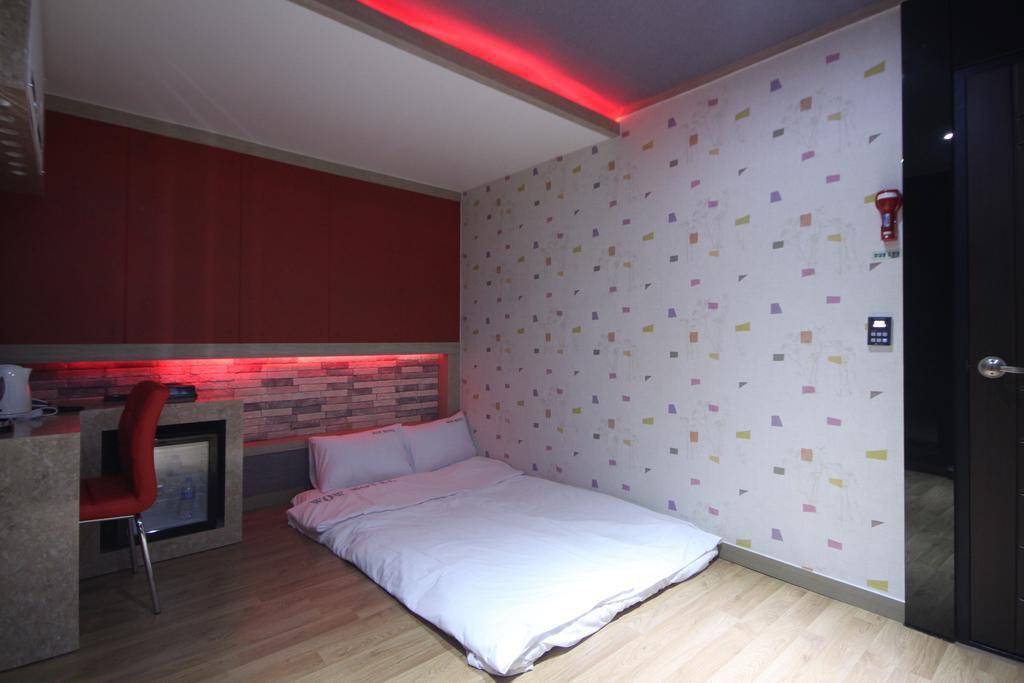Pohang Wow Motel Δωμάτιο φωτογραφία